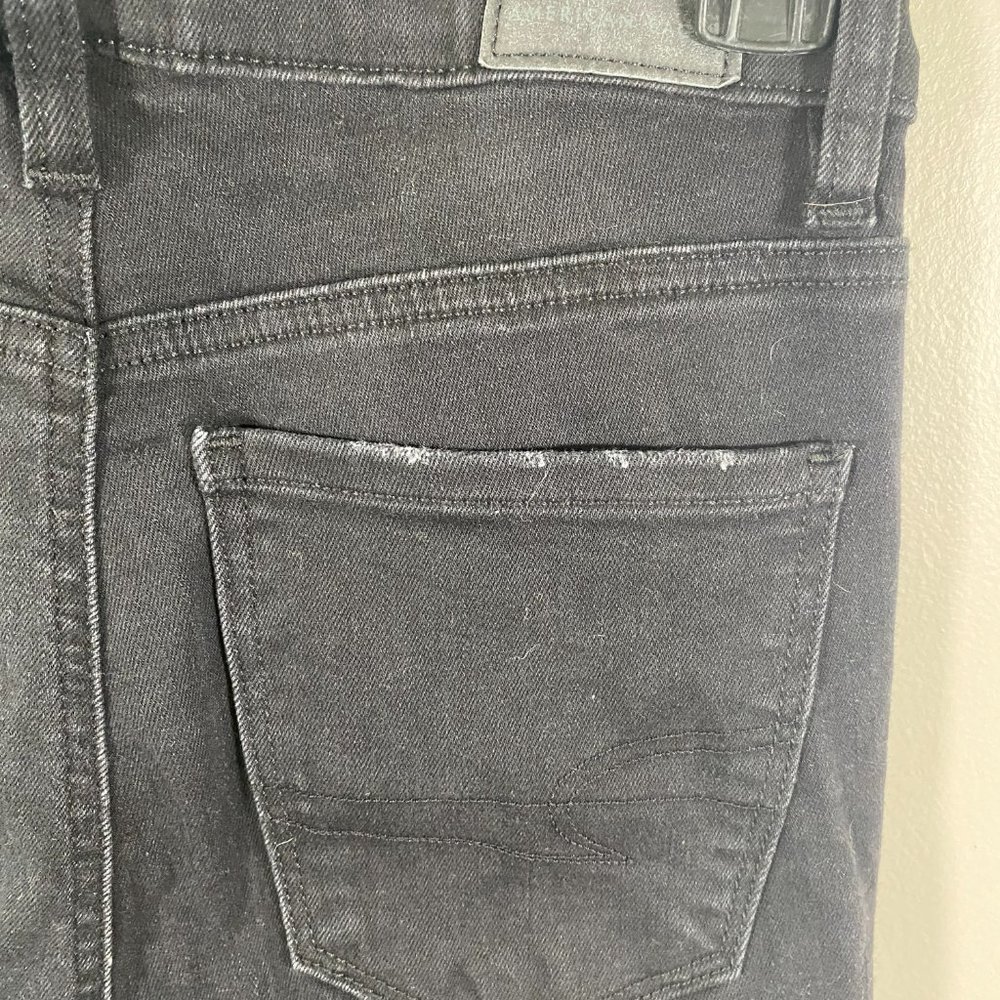 American Eagle Super High Rise Jegging in Black - Picture 6 of 8